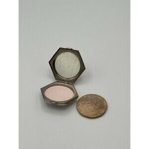 Vintage 1940s–1950s Silver-Tone Hexagon Powder Compact – Art Deco Etched Design
